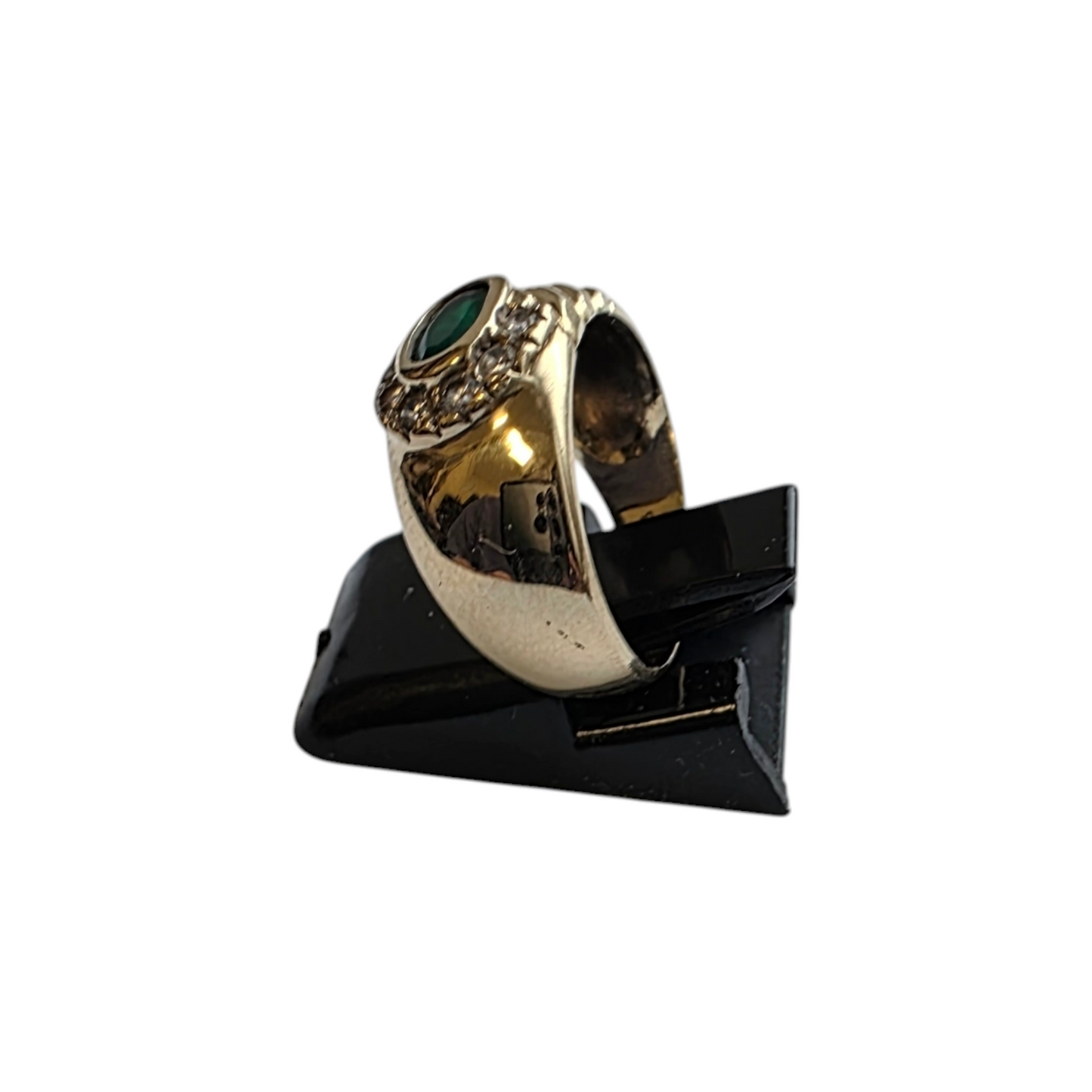 Zlati prstan ''EZIO'' 14K 585/1000; masa=3.86g