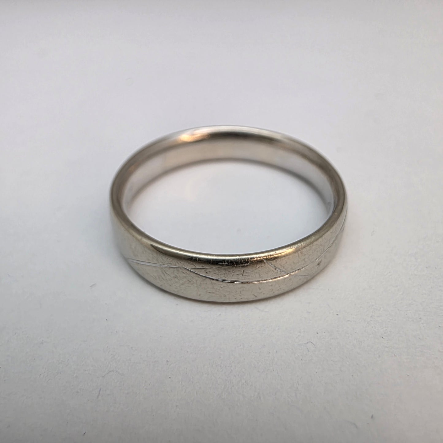 Zlati prstan "FINTIS" 14K 585/1000; masa=5.33g