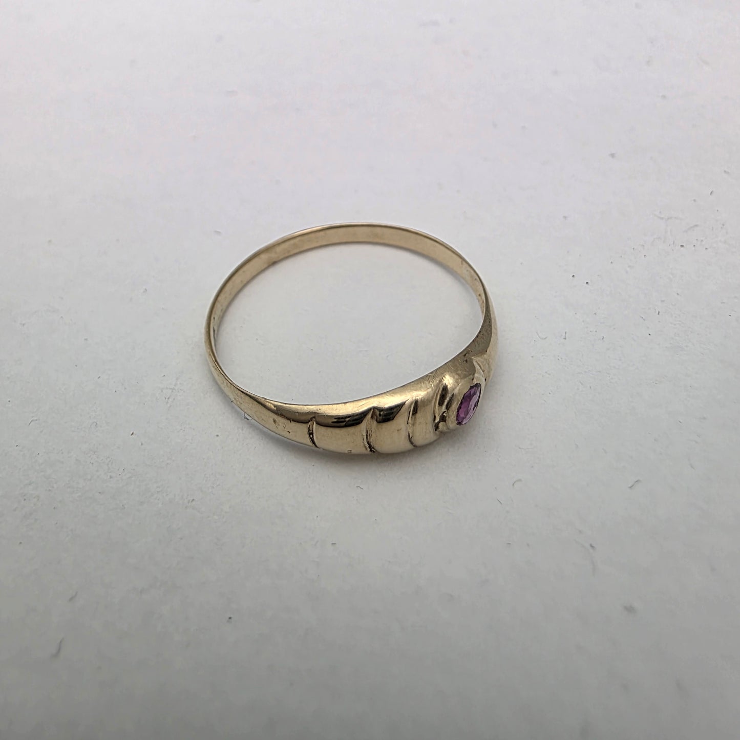 Zlati prstan "VIBIA" 14K 585/1000; masa=0.99g