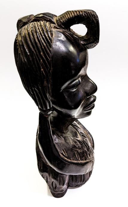 Afriški leseni plemenski kipec "Afriška princesa" 26x13x8cm
