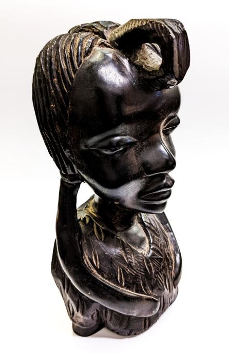 Afriški leseni plemenski kipec "Afriška princesa" 26x13x8cm