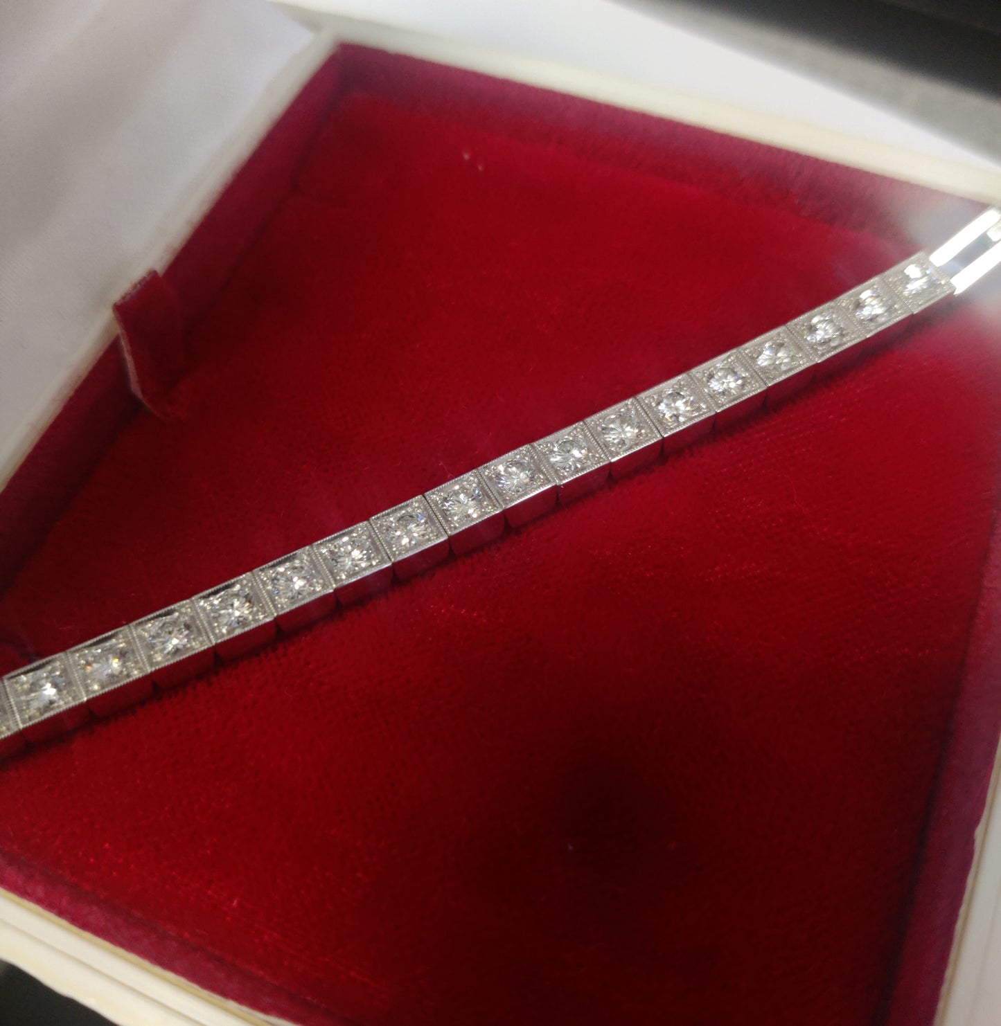 Diamantna zapestnica "MIDAS" 14K 585/1000+DIA; masa=18.21g