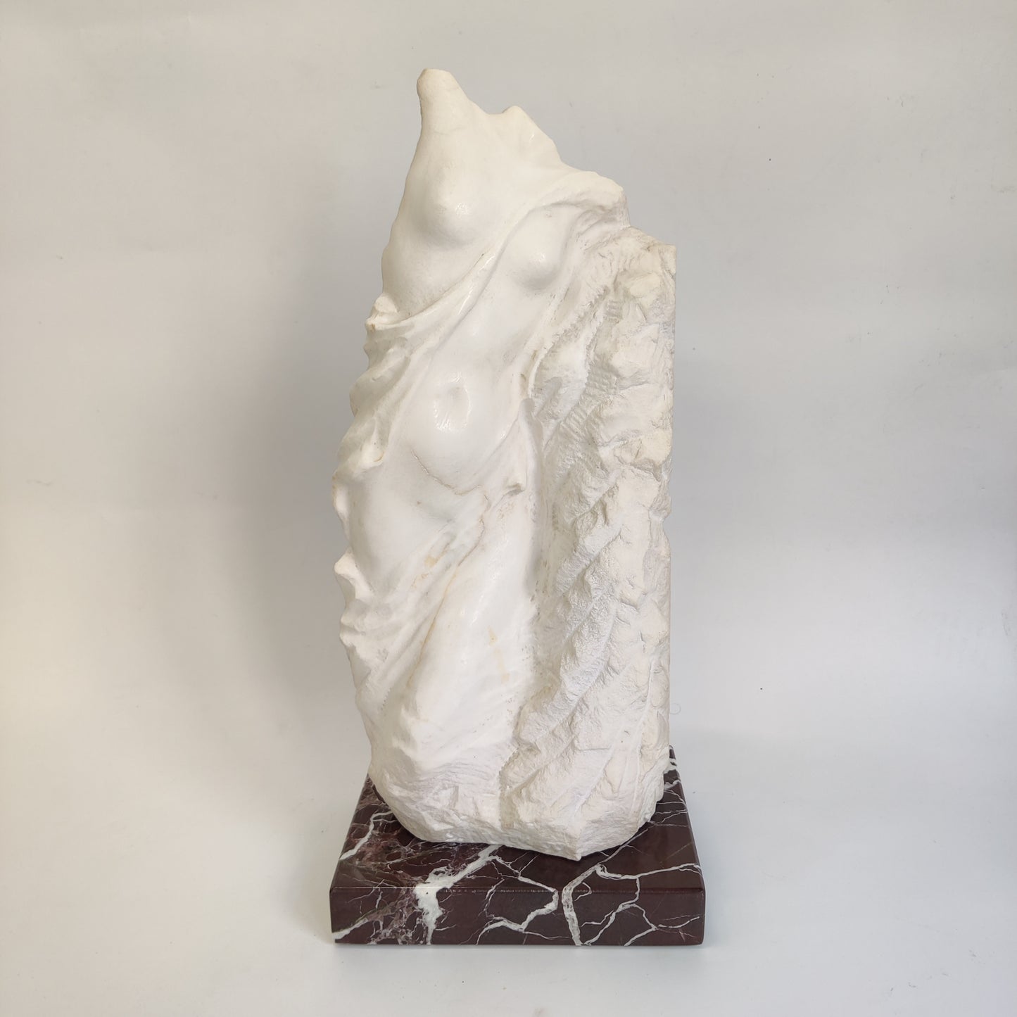 Stipe Miličić; Kip; Ženski torso - marmor; 50 cm