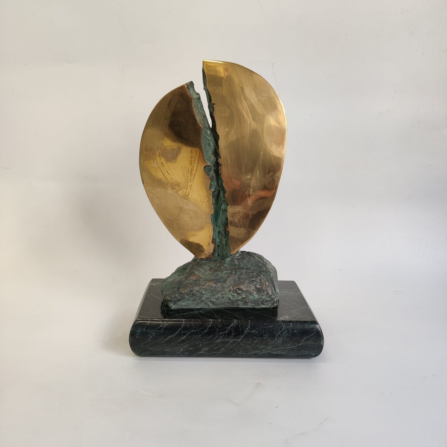 Stipe Miličić; Kip; "Abstraktno srce"; 36 cm x 25 cm