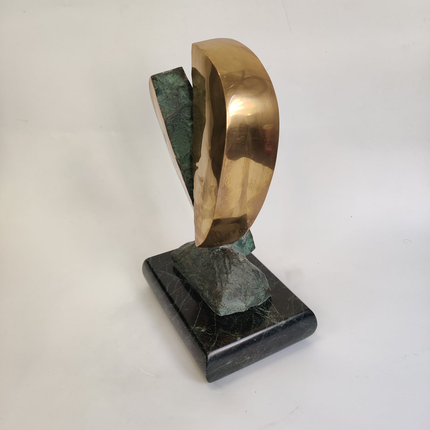 Stipe Miličić; Kip; "Abstraktno srce"; 36 cm x 25 cm