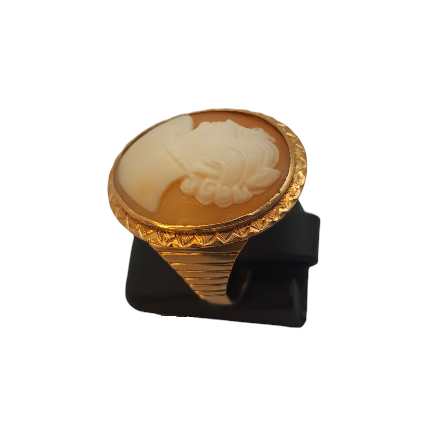 Zlati prstan "MS. FORTUNE" 14K 585/1000; masa=5.13g
