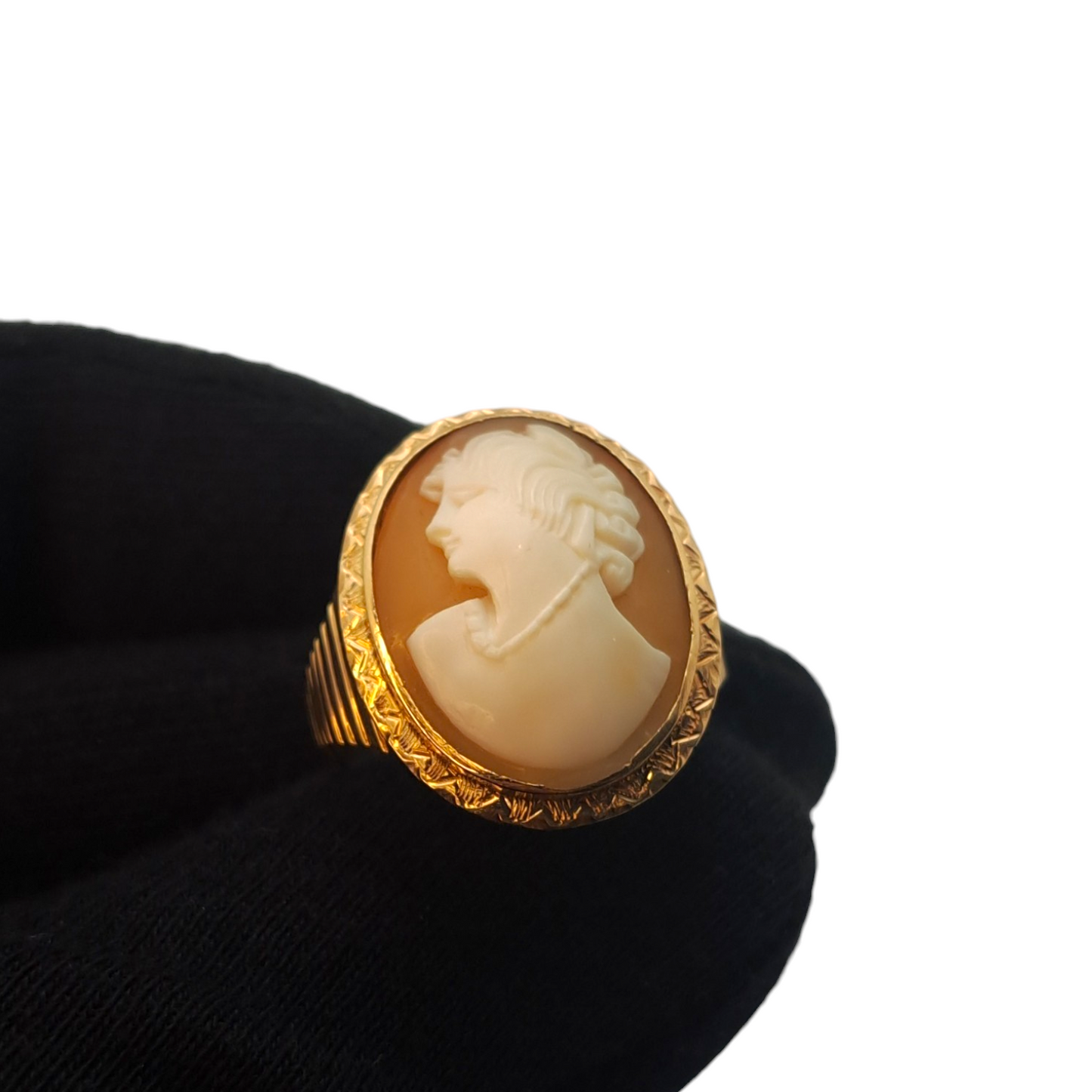 Zlati prstan "MS. FORTUNE" 14K 585/1000; masa=5.13g