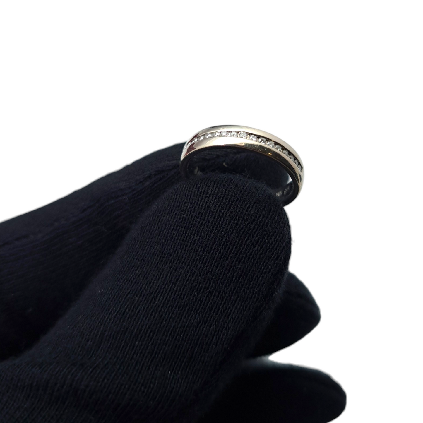 Zlati prstan ''JADA'' 14K 585/1000+DIA; masa=3.31g