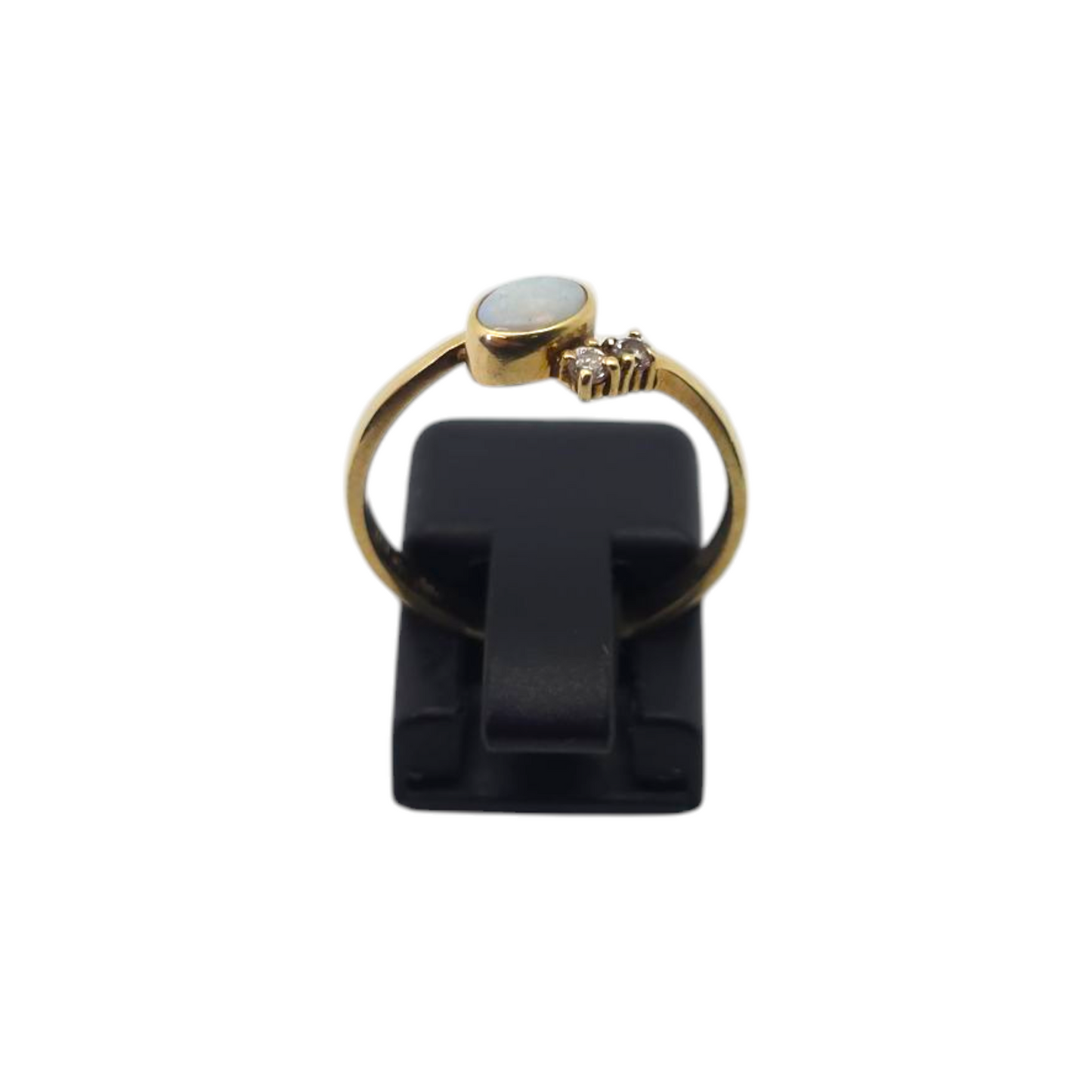 Zlati prstan ''DOE'' 14K 585/1000; masa=1.70g