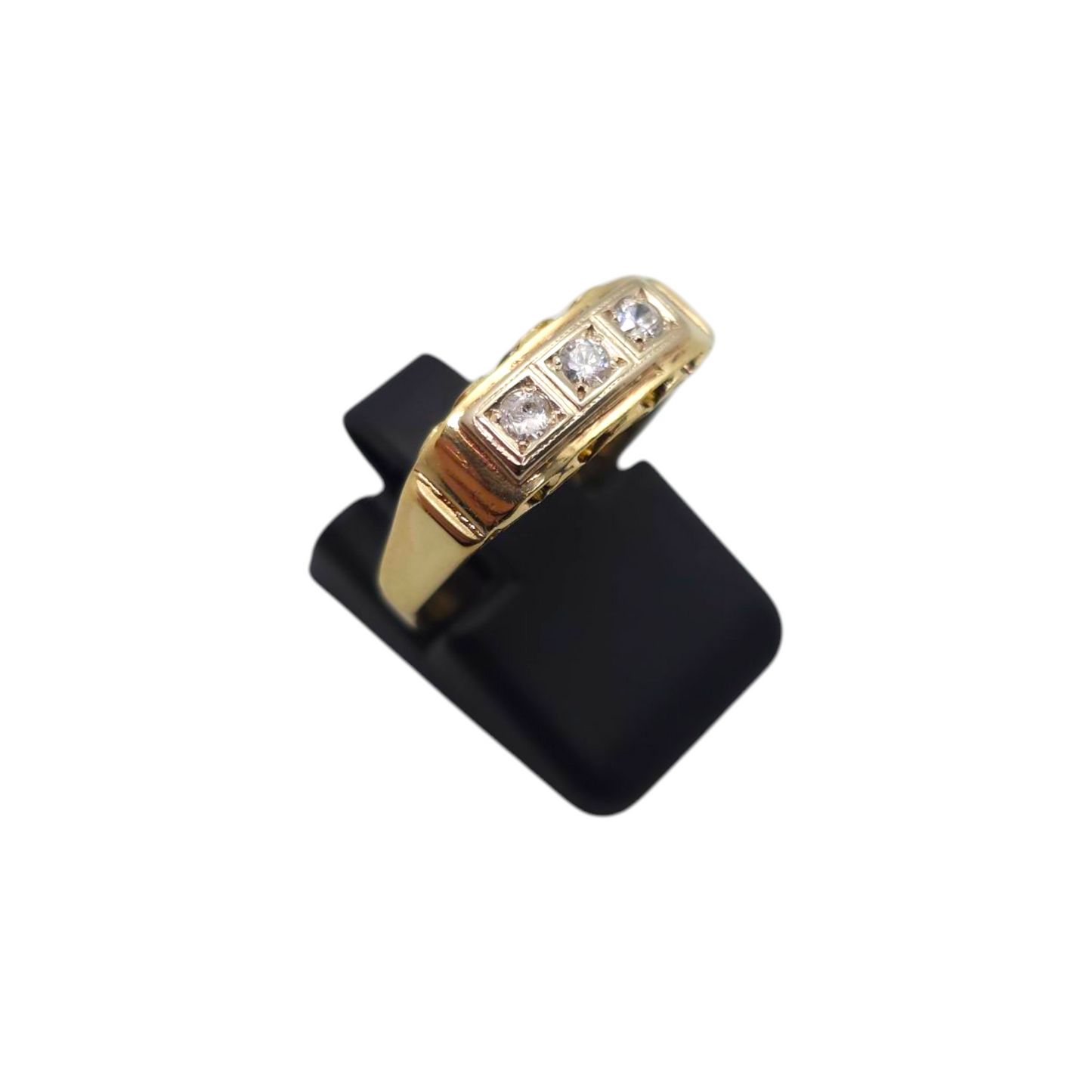 Zlati prstan ''RIO'' 14K 585/1000; masa=2.57g