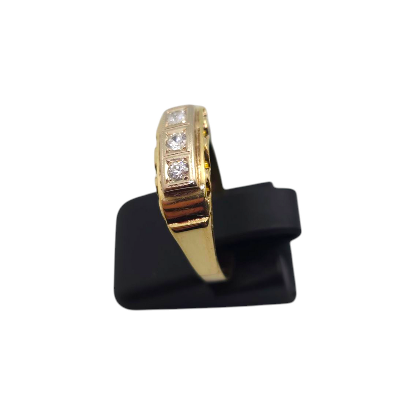 Zlati prstan ''RIO'' 14K 585/1000; masa=2.57g