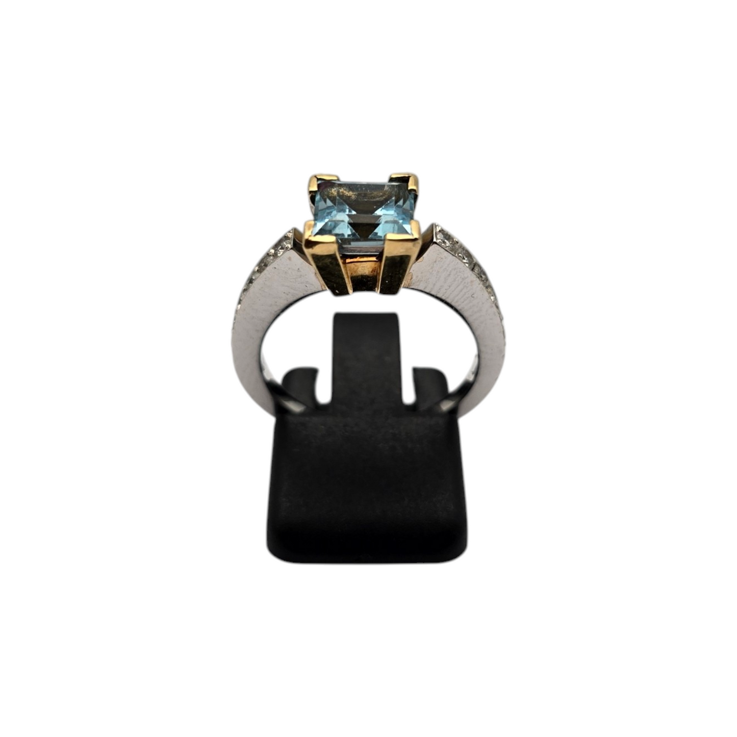Diamantni prstan ''TUTONE'' 18K 750/1000+DIA; masa=6.43g