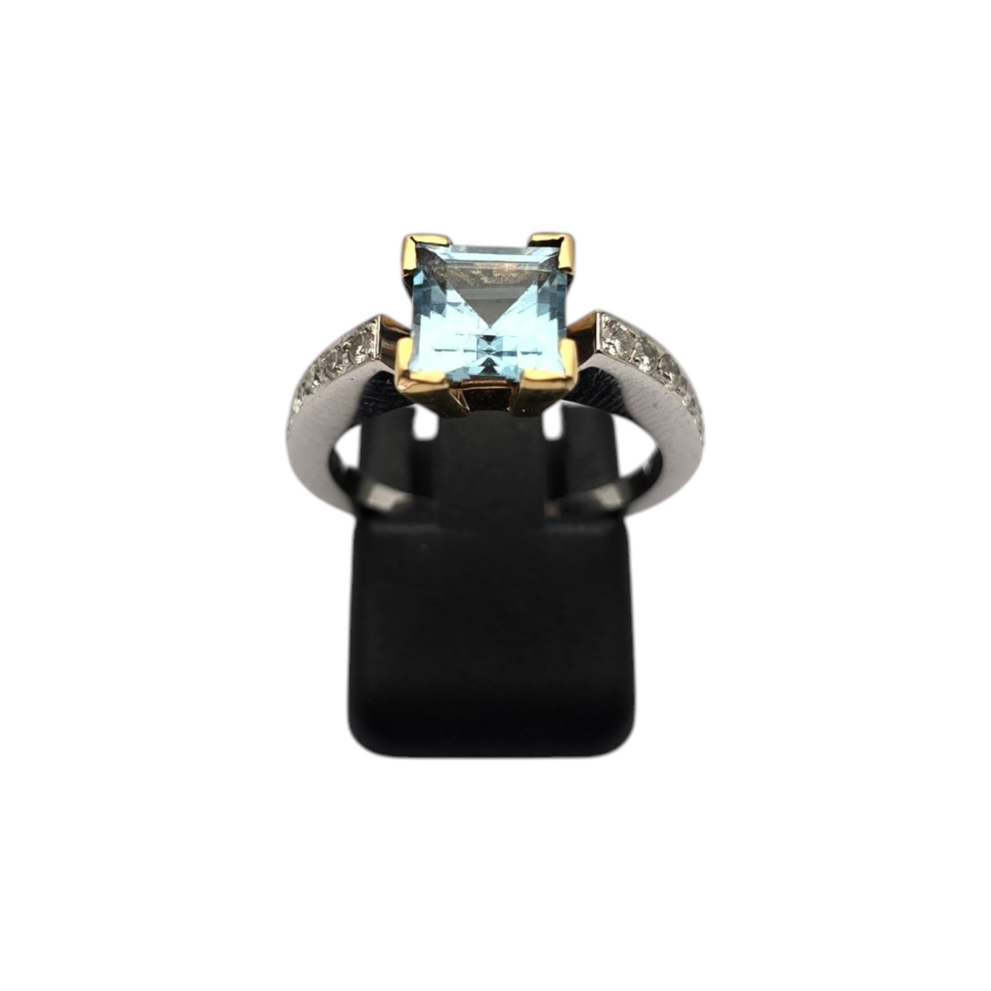 Diamantni prstan ''TUTONE'' 18K 750/1000+DIA; masa=6.43g