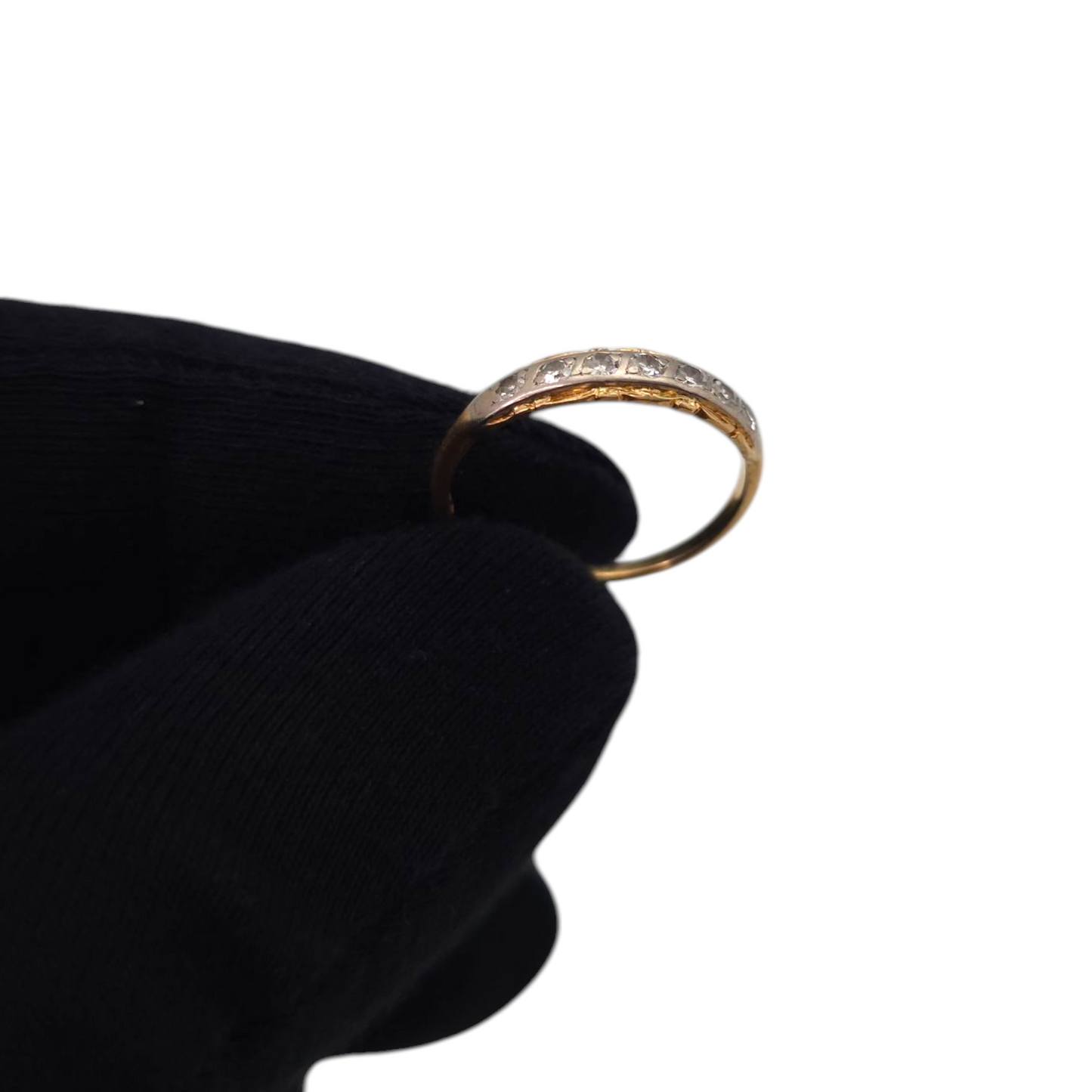 Diamantni prstan ''THORNE'' 18K 750/1000+DIA; masa=2.23g