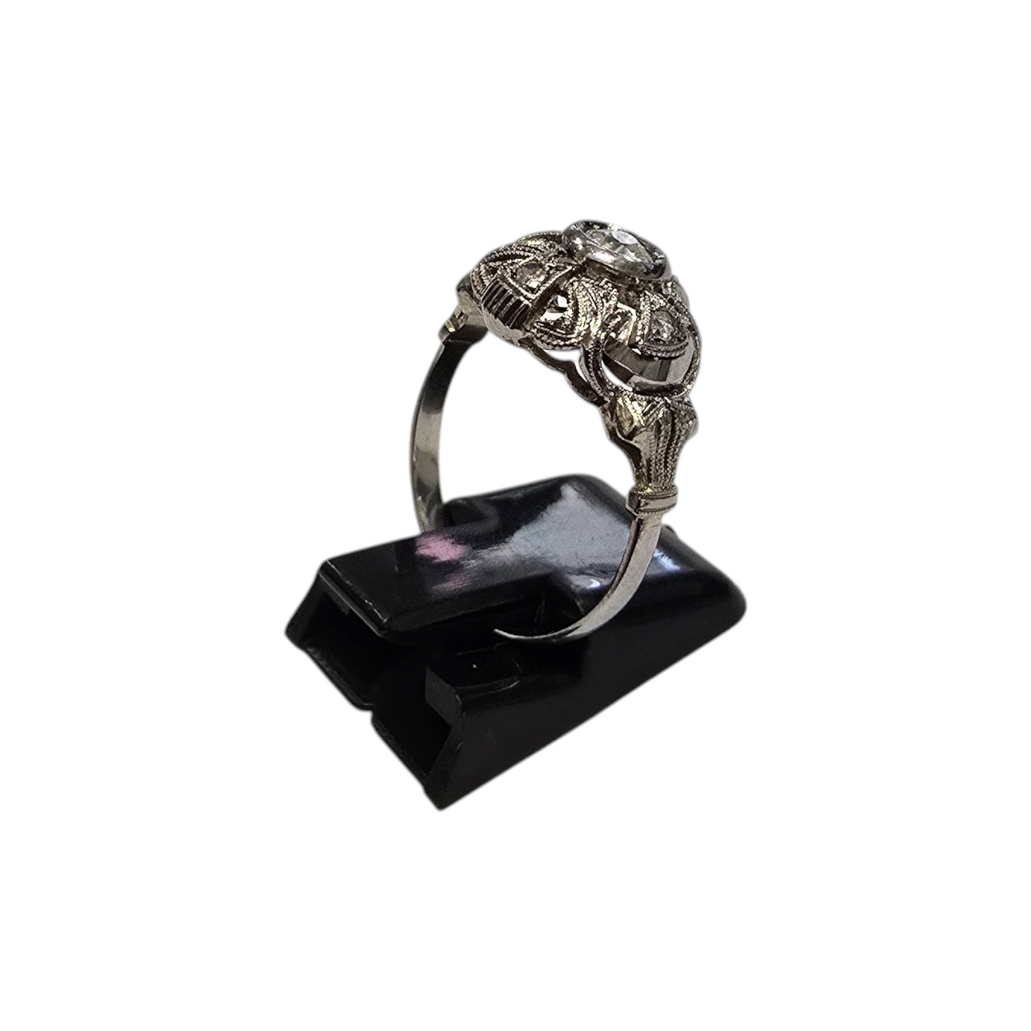 Diamantni prstan ''PATTEE'' 18K 750/1000+DIA; masa=2.71g