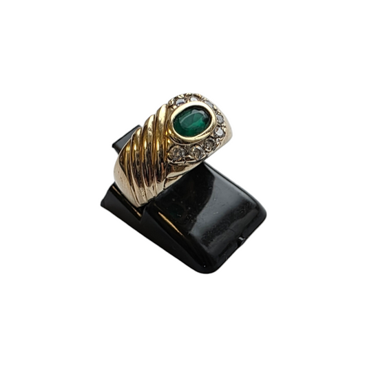 Zlati prstan ''EZIO'' 14K 585/1000; masa=3.86g