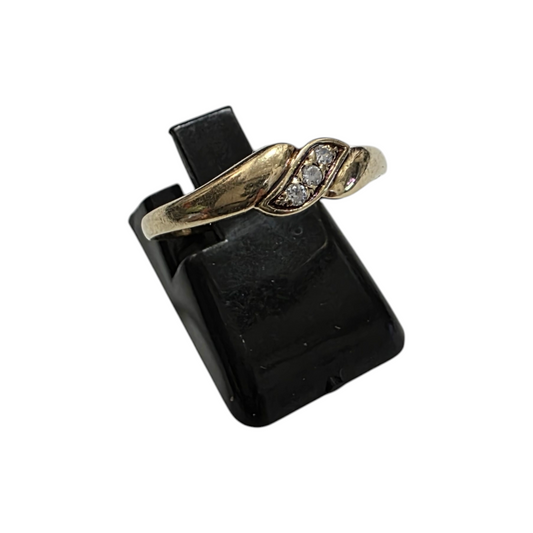 Zlati prstan ''VIJA'' 14K 585/1000; masa=1.42g