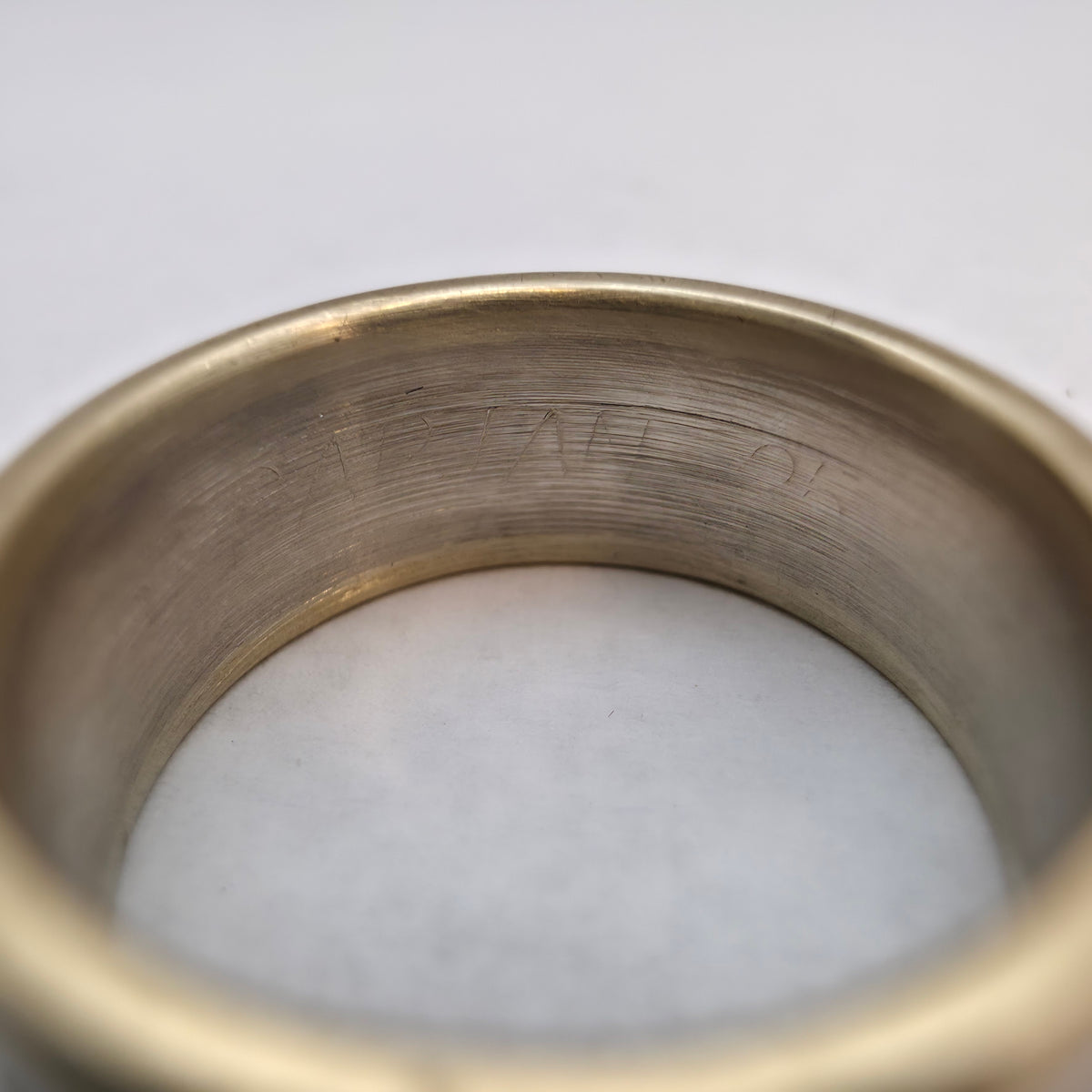 Diamantni prstan "ANDROMEDA" 14K 585/1000; masa=7.92g
