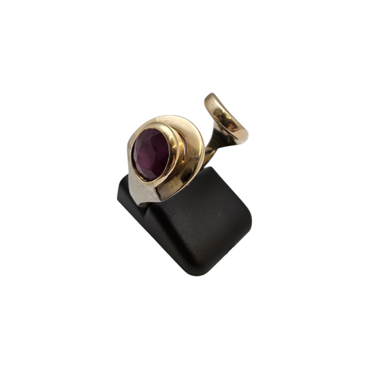 Zlati prstan "UNIQ" 14K 585/1000; masa=6.99g
