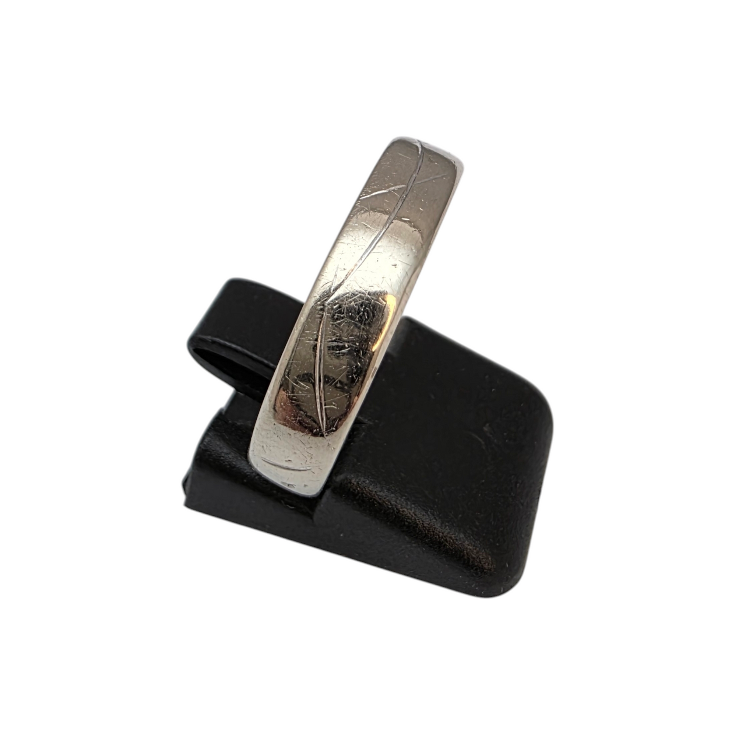 Zlati prstan "FINTIS" 14K 585/1000; masa=5.33g