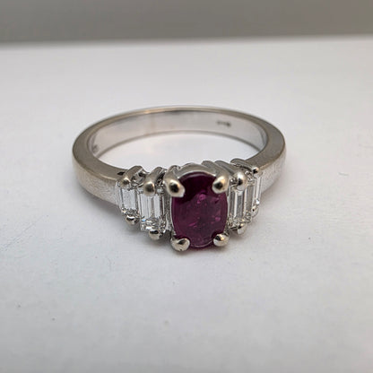 Diamantni prstan "FERON" 14K 585/1000+DIA; masa=4.63g