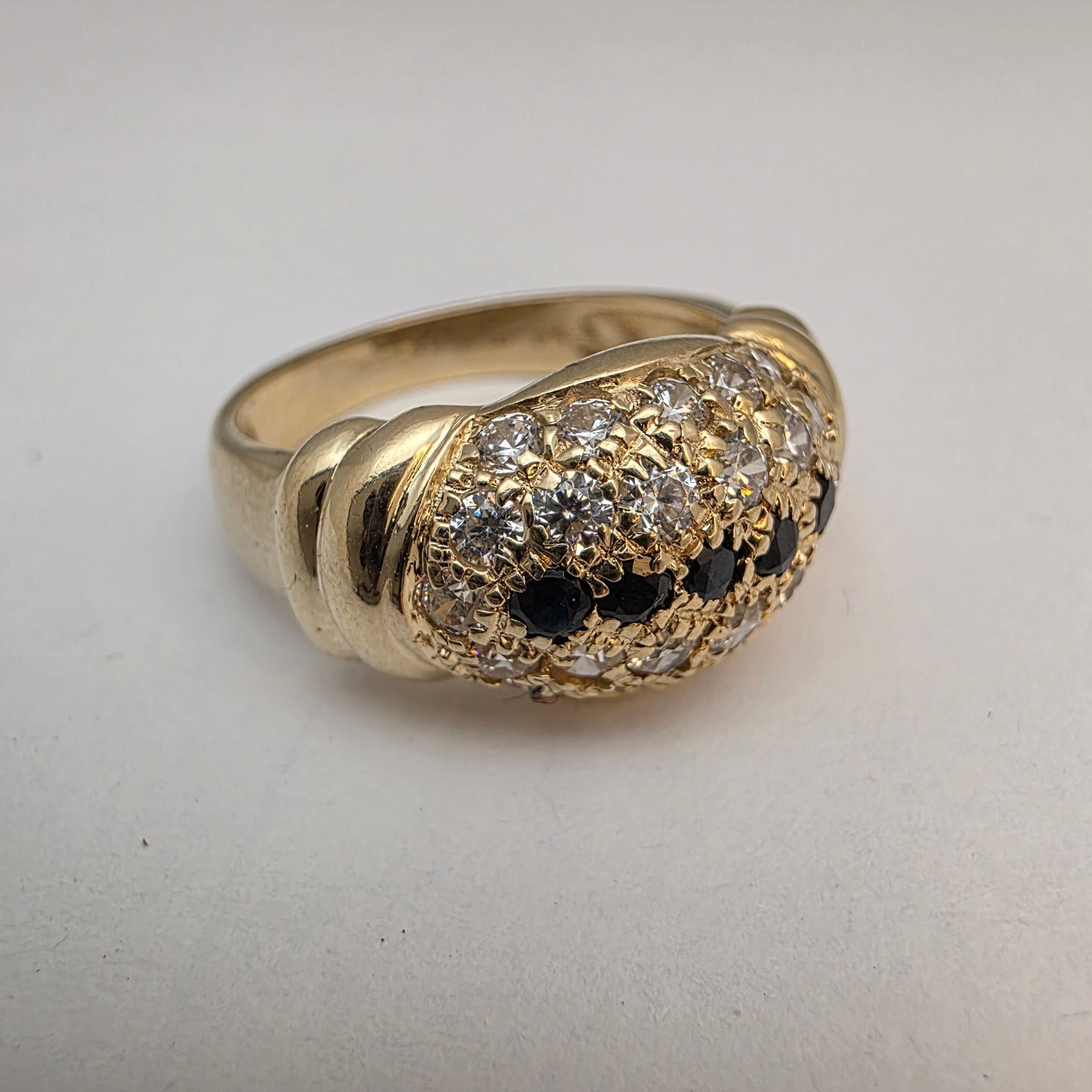 Zlati prstan "BUGG" 14K 585/1000; masa=5.05g