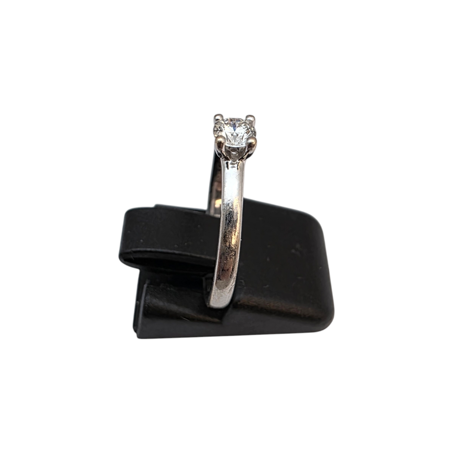 Diamantni prstan "URAL" 14K 585/1000+DIA; masa=1.85g