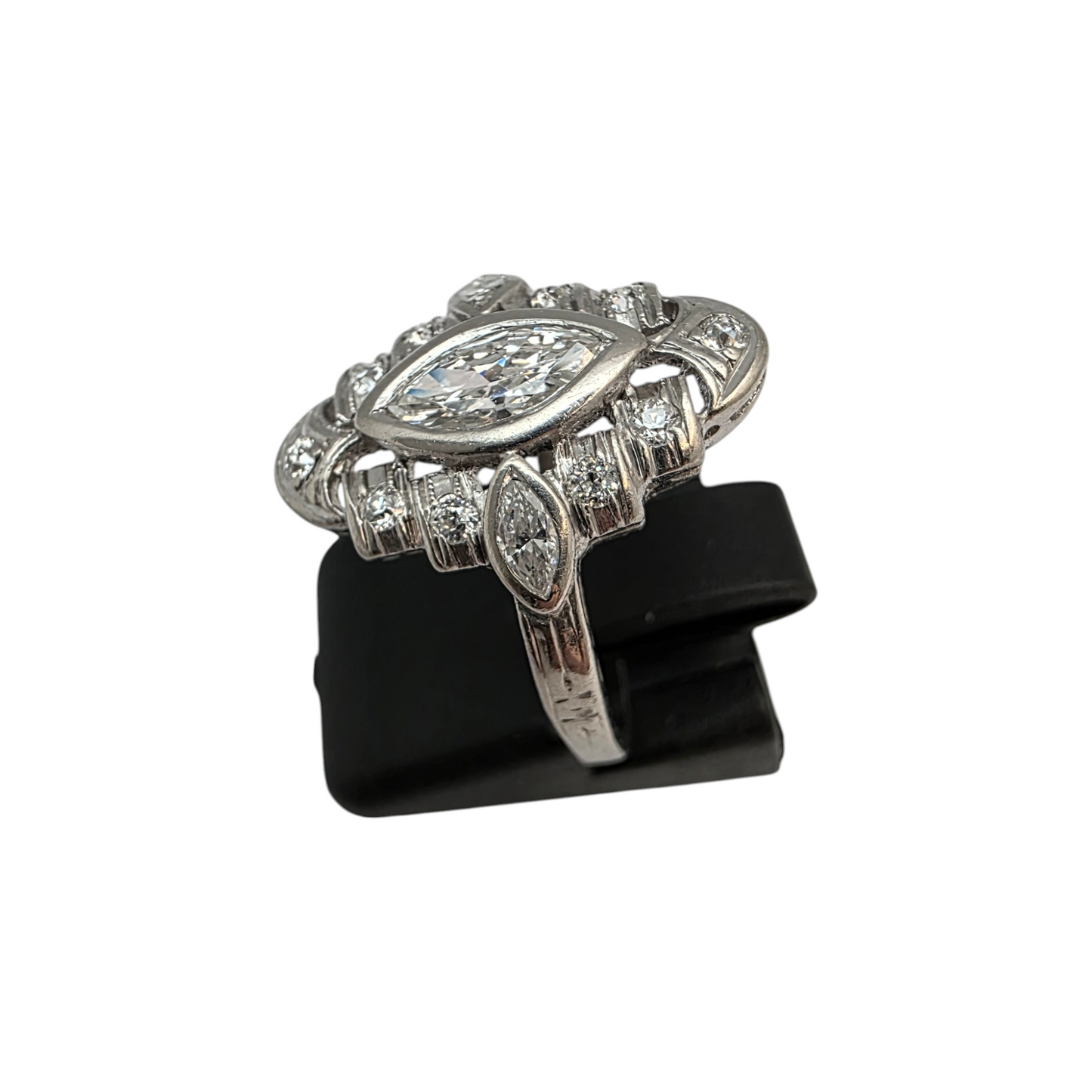 Diamantni prstan "DECO" Pt 833/1000+DIA; masa=4.90g