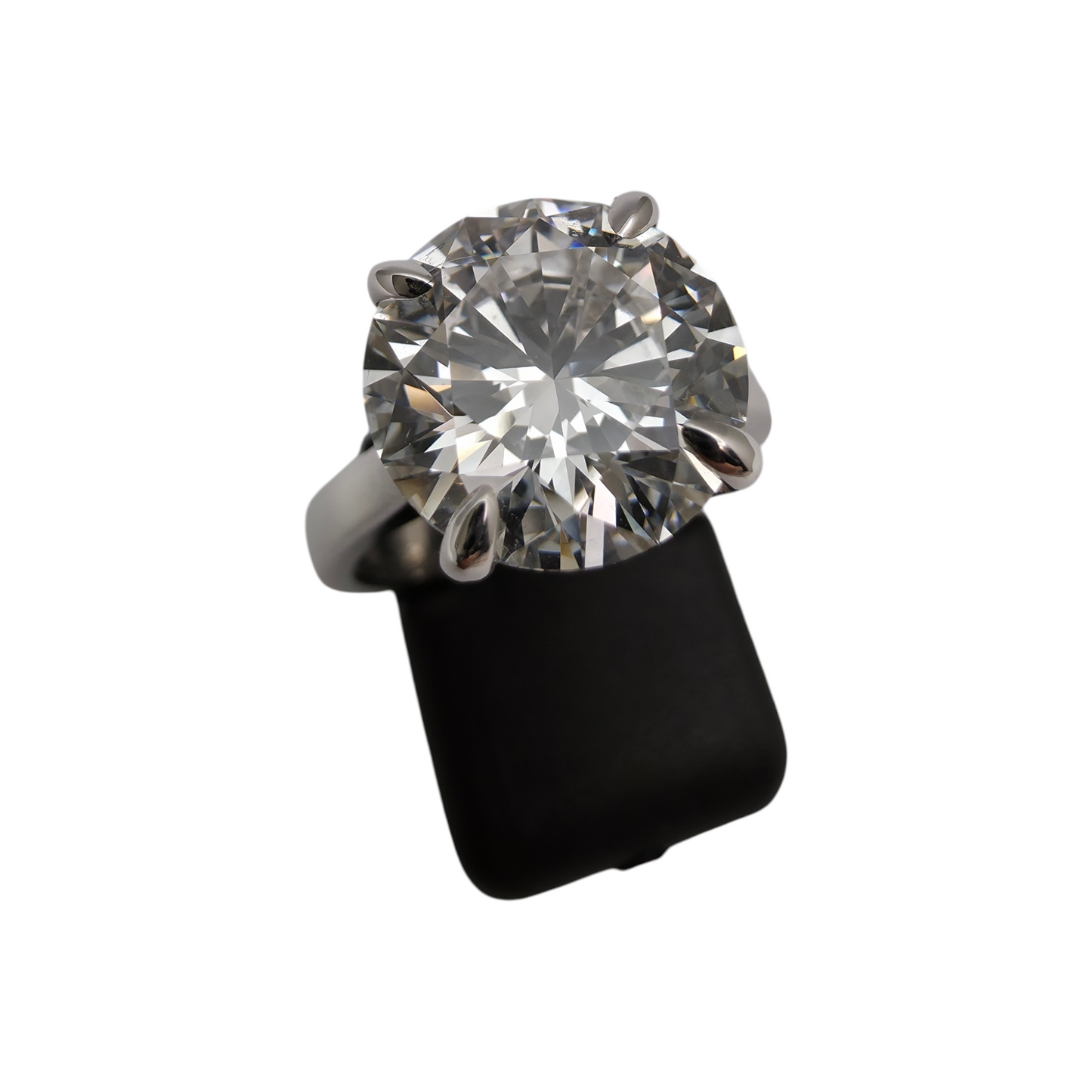 Diamantni prstan "WOW" VVS2 5.04ct + CERT.