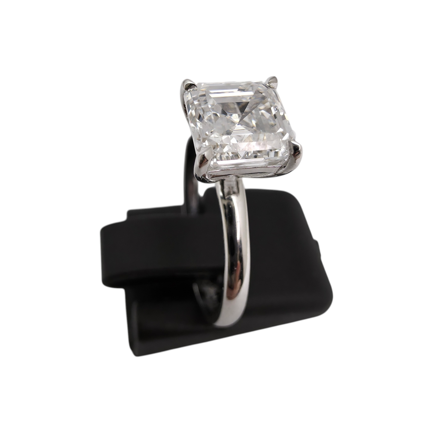 Diamantni prstan "BIOL" VVS2 2.07ct + CERT. (ASSCHER CUT)