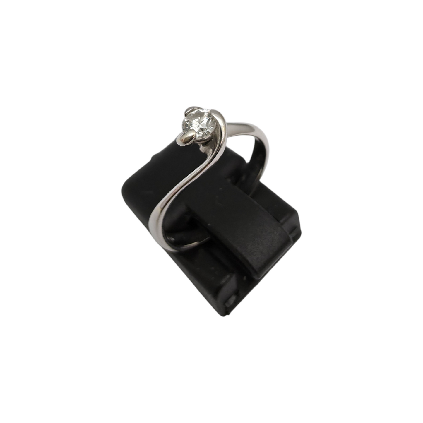 Diamantni prstan "AINO" 18K 750/1000+DIA; masa=1.97g