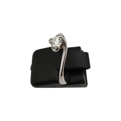 Diamantni prstan "AINO" 18K 750/1000+DIA; masa=1.97g