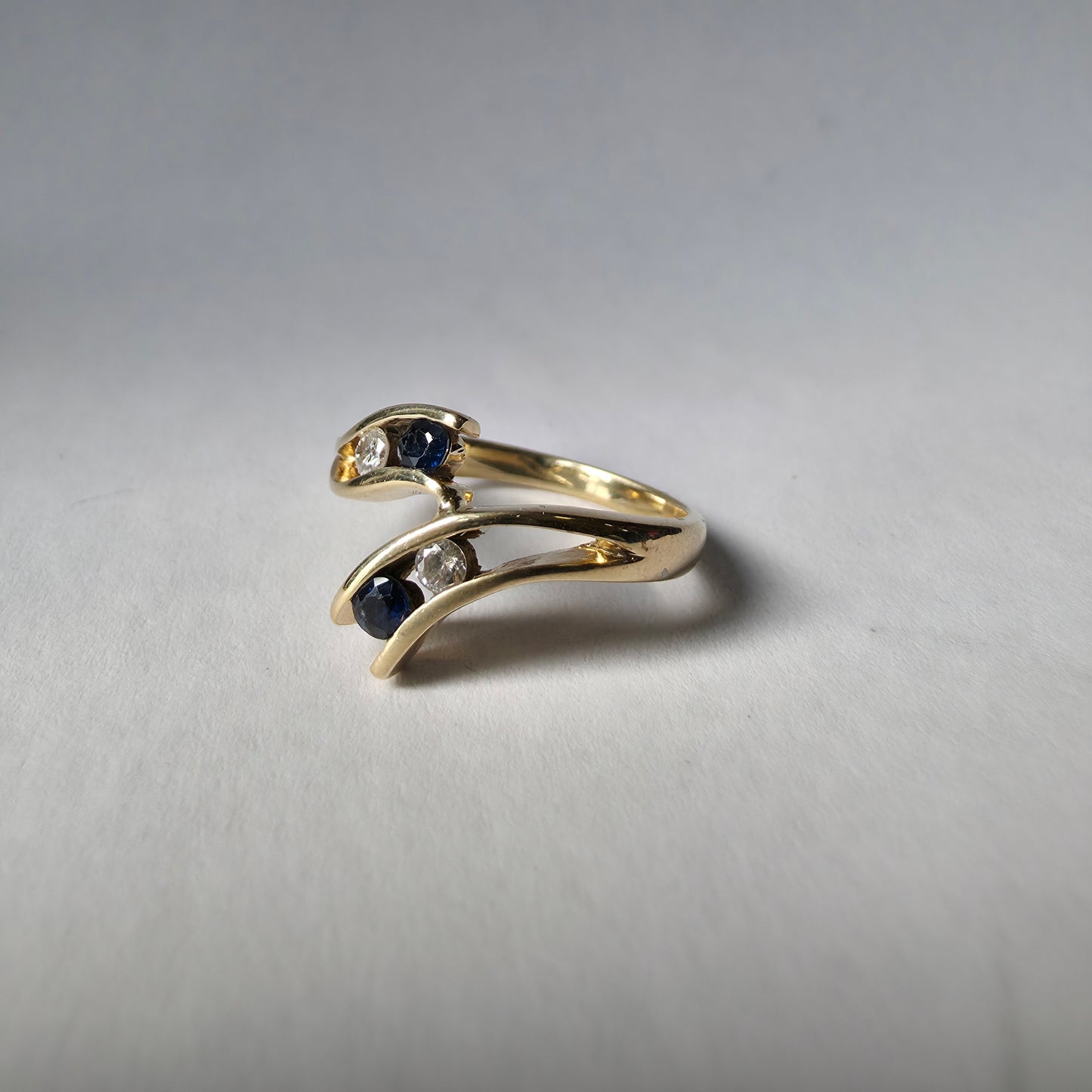 Diamantni prstan "NEPTUNE" 14K 585/1000+DIA; masa=3.31g