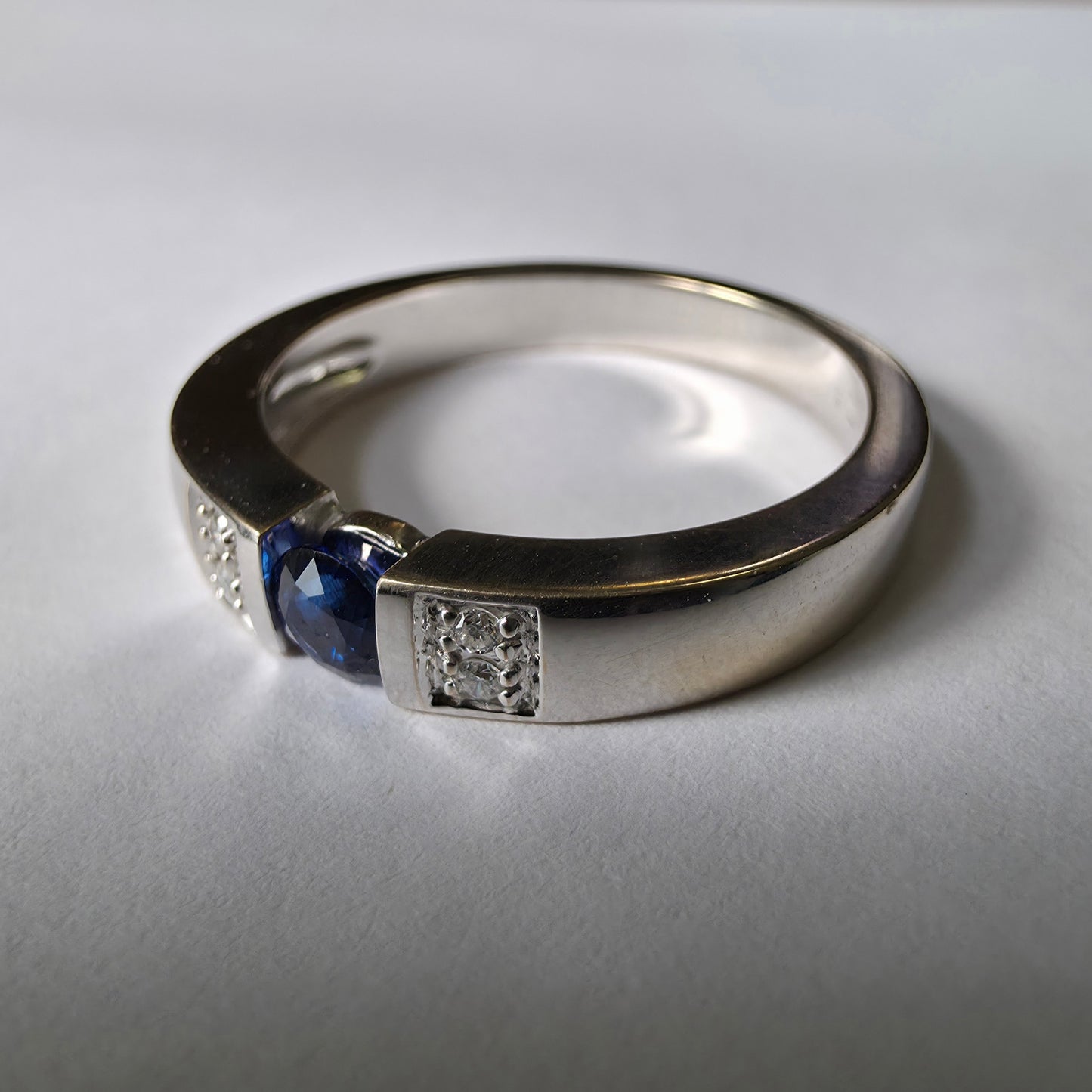 Set diamantnega nakita SAFIR 18K 750/1000 + Certifikati