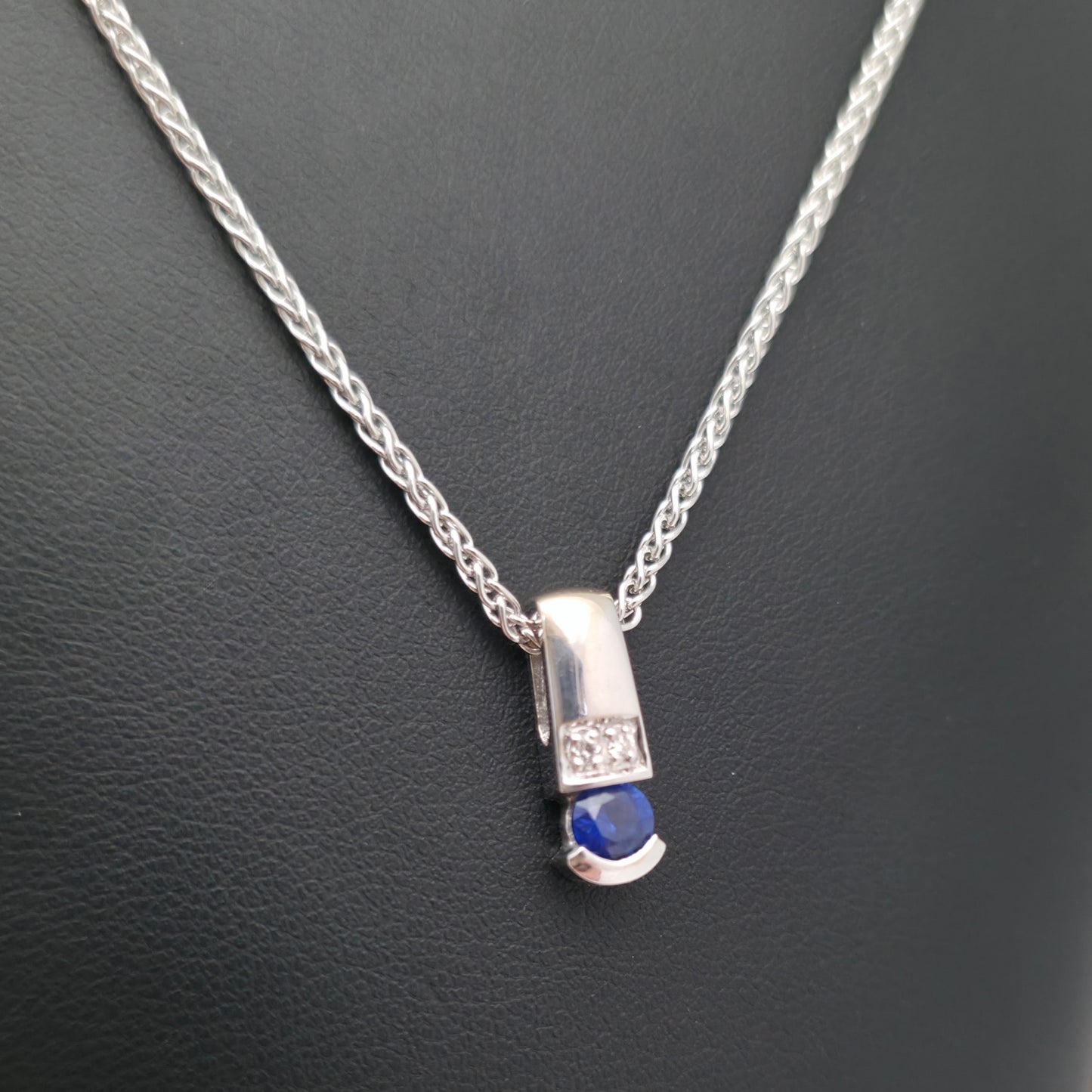 Set diamantnega nakita SAFIR 18K 750/1000 + Certifikati