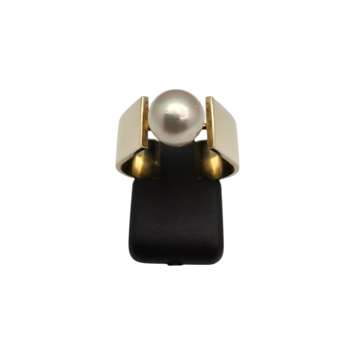 Zlati prstan "PERLA" 14K 585/1000; masa=7.80g