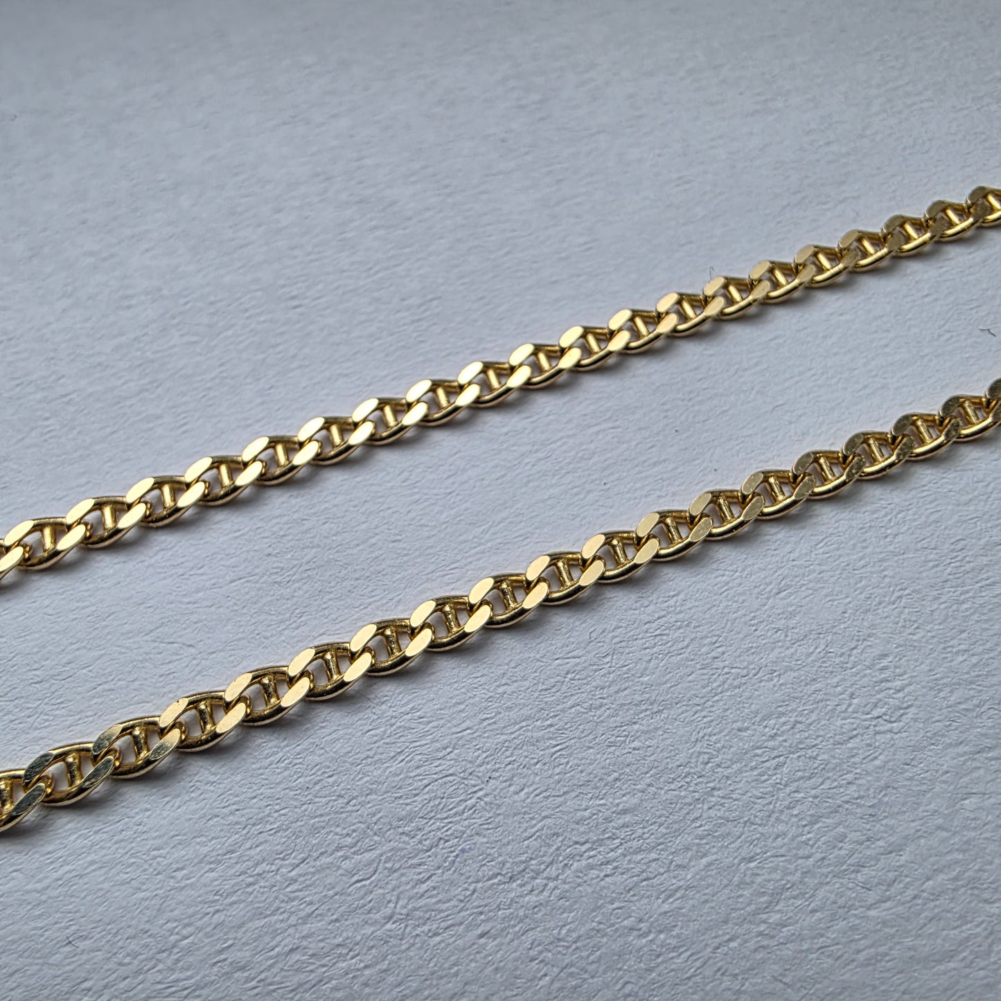 Zlata verižica "DIYA" 14K 585/1000; masa=4.27g