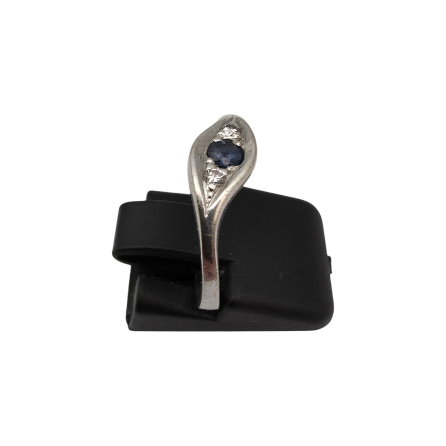 Diamantni prstan "CYLO" 14K 585/1000; masa=2.39g