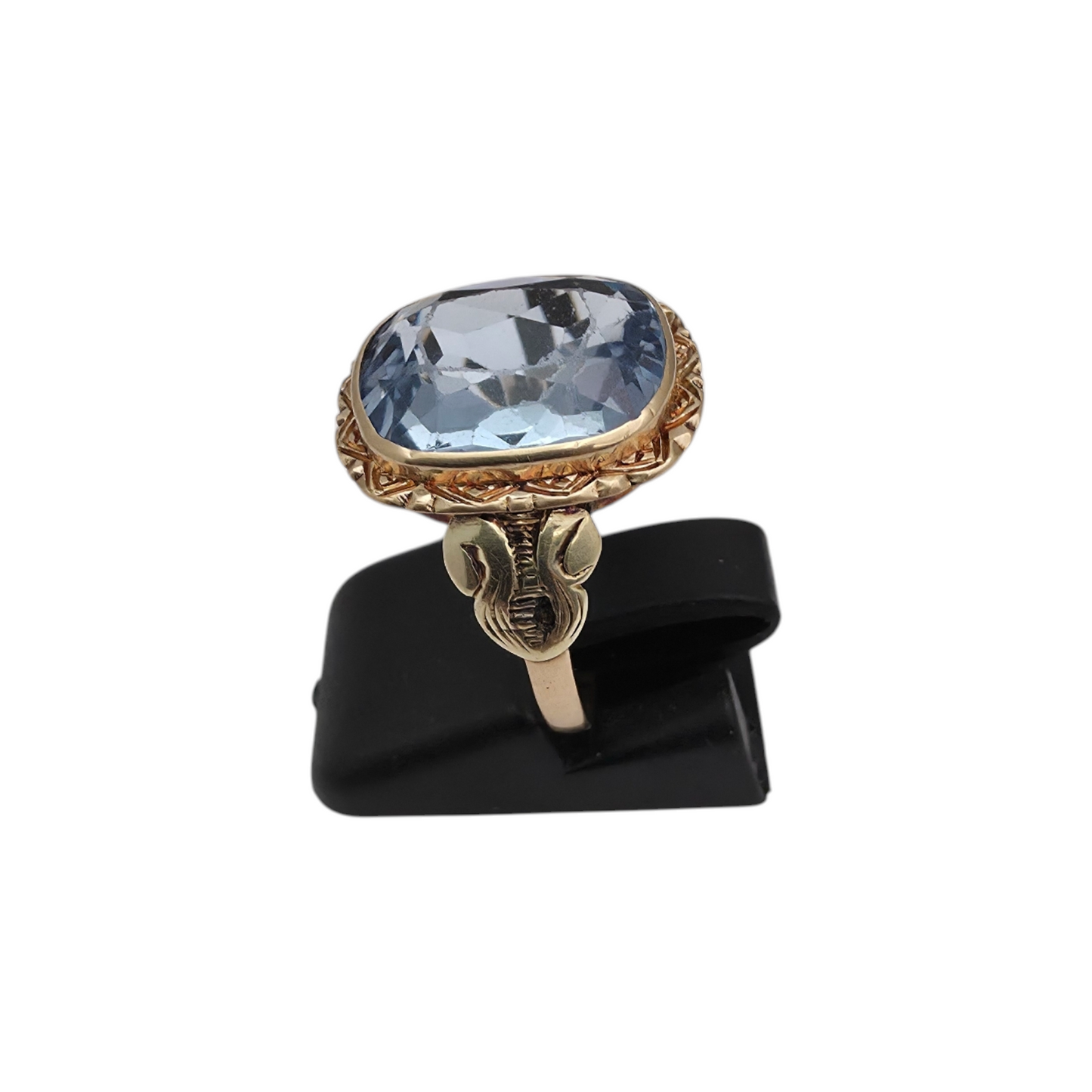 Zlati prstan "SAXE" 14K 585/1000; masa=3.93g
