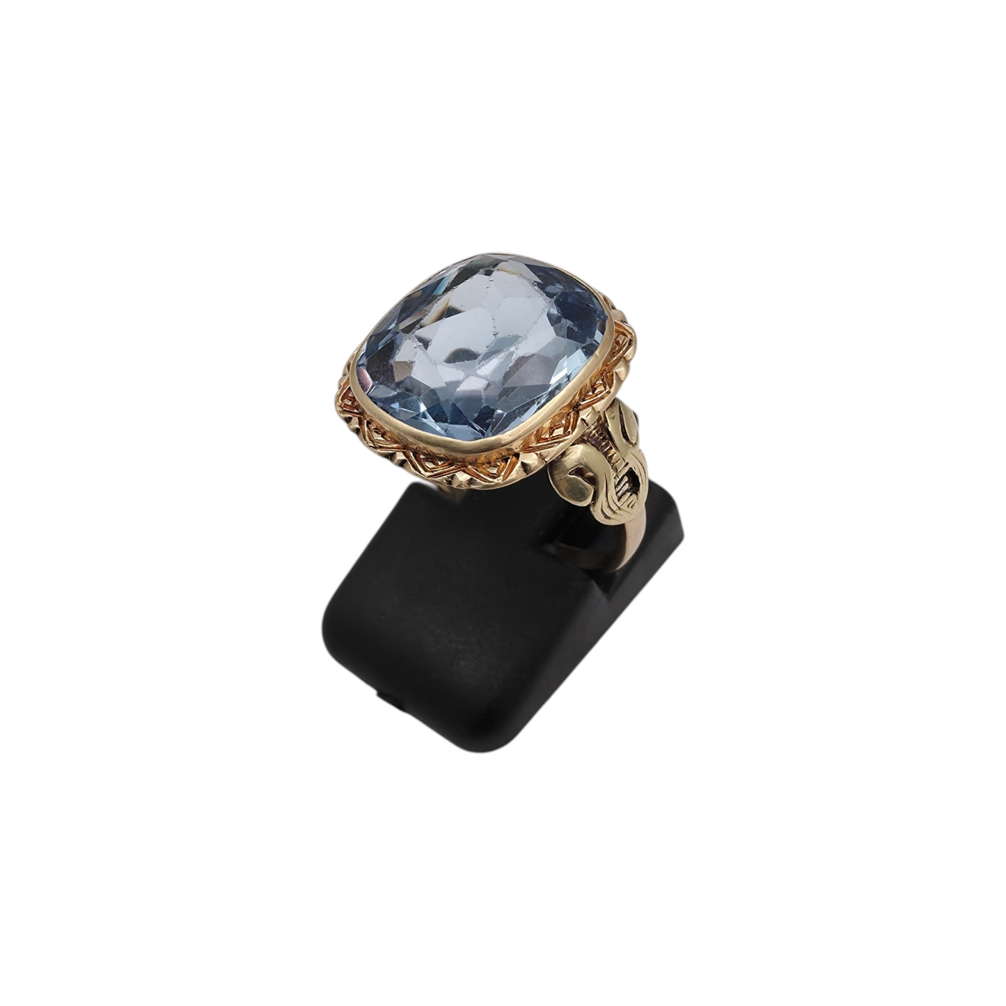 Zlati prstan "SAXE" 14K 585/1000; masa=3.93g