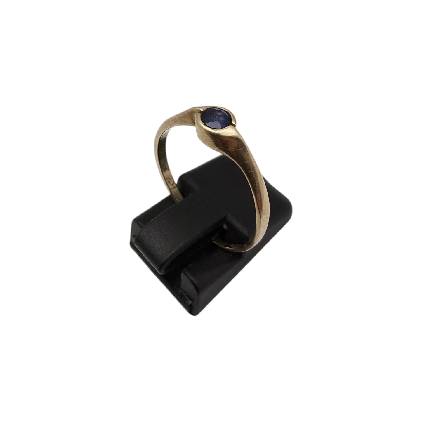 Zlati prstan "JAYDA" 14K 585/1000; masa=1.79g