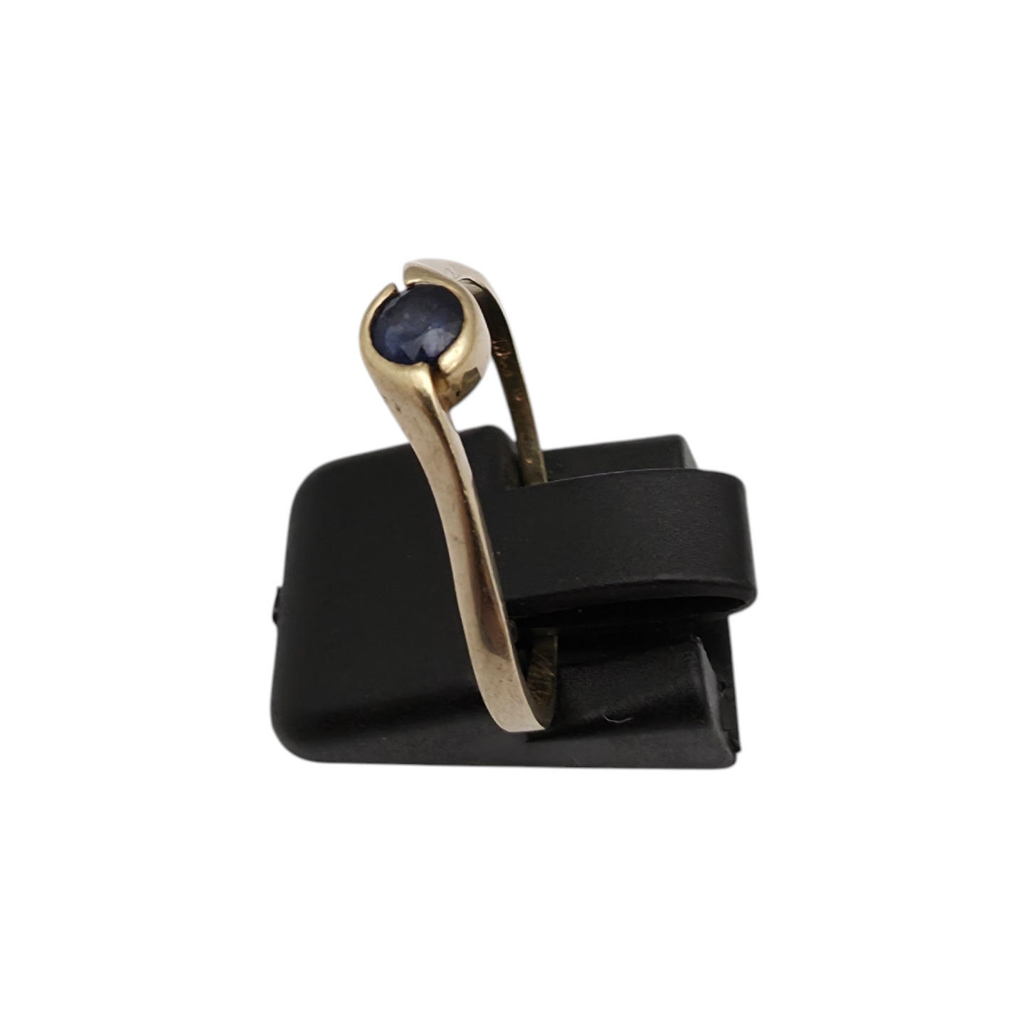 Zlati prstan "JAYDA" 14K 585/1000; masa=1.79g