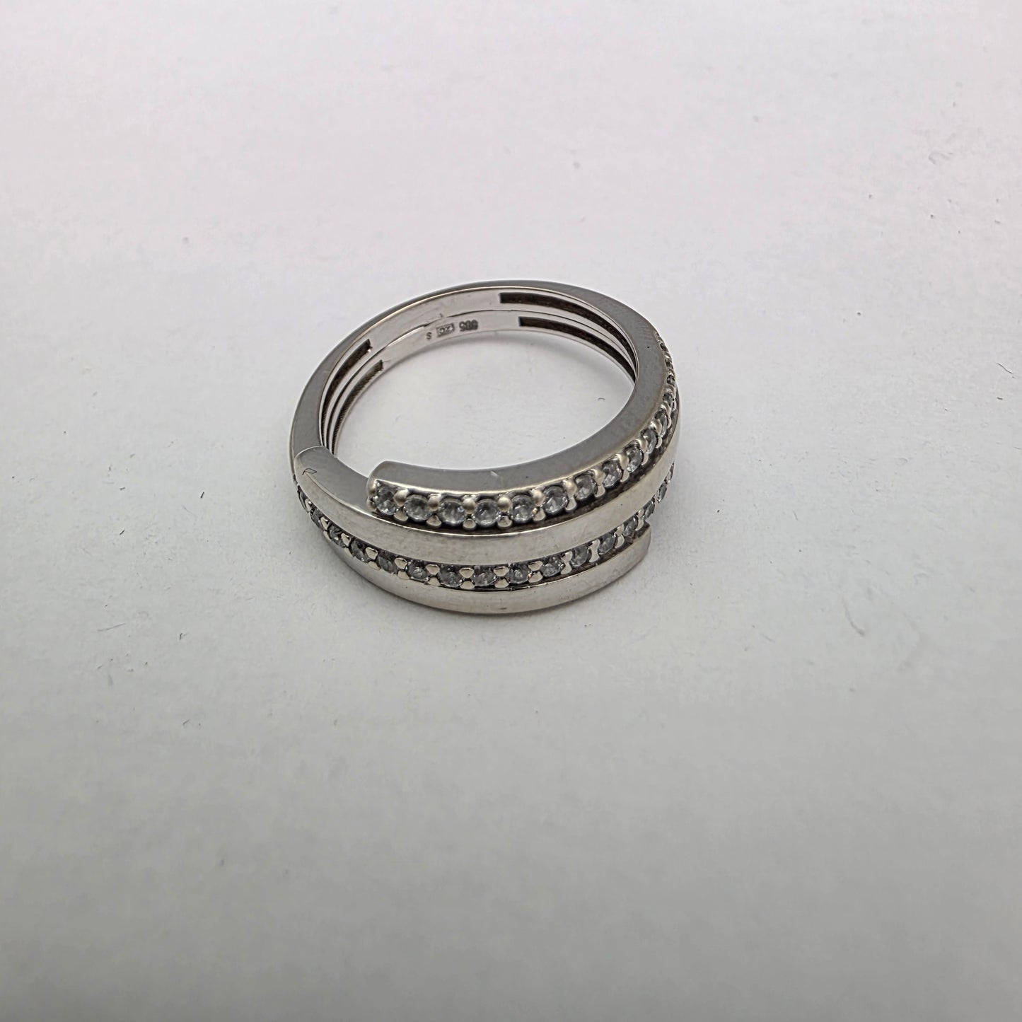 Zlati prstan "LODE" 14K 585/1000; masa=3.91g