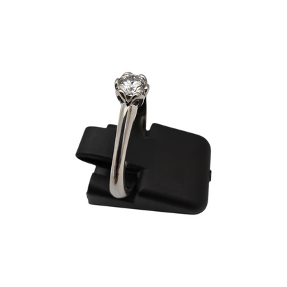 Diamantni prstan "VARG" 18K 750/1000; masa=3.58g