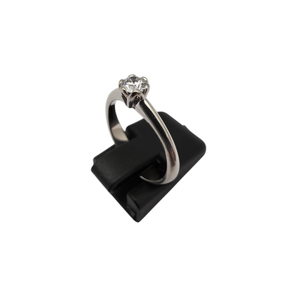 Diamantni prstan "VARG" 18K 750/1000; masa=3.58g