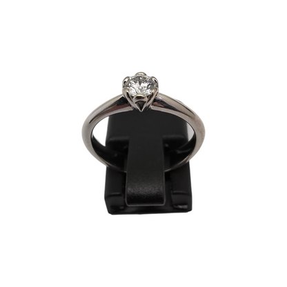 Diamantni prstan "VARG" 18K 750/1000; masa=3.58g