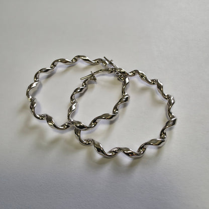 Srebrni uhani "DRAWGO" 925/1000; masa=3.96g