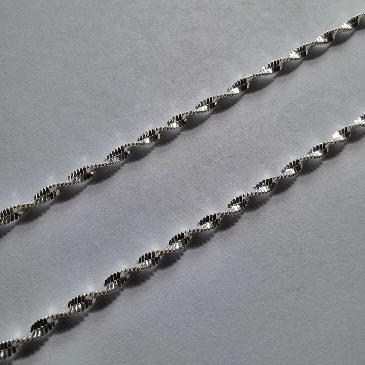 Srebrna verižica "CHASM" 925/1000; masa=4.69g