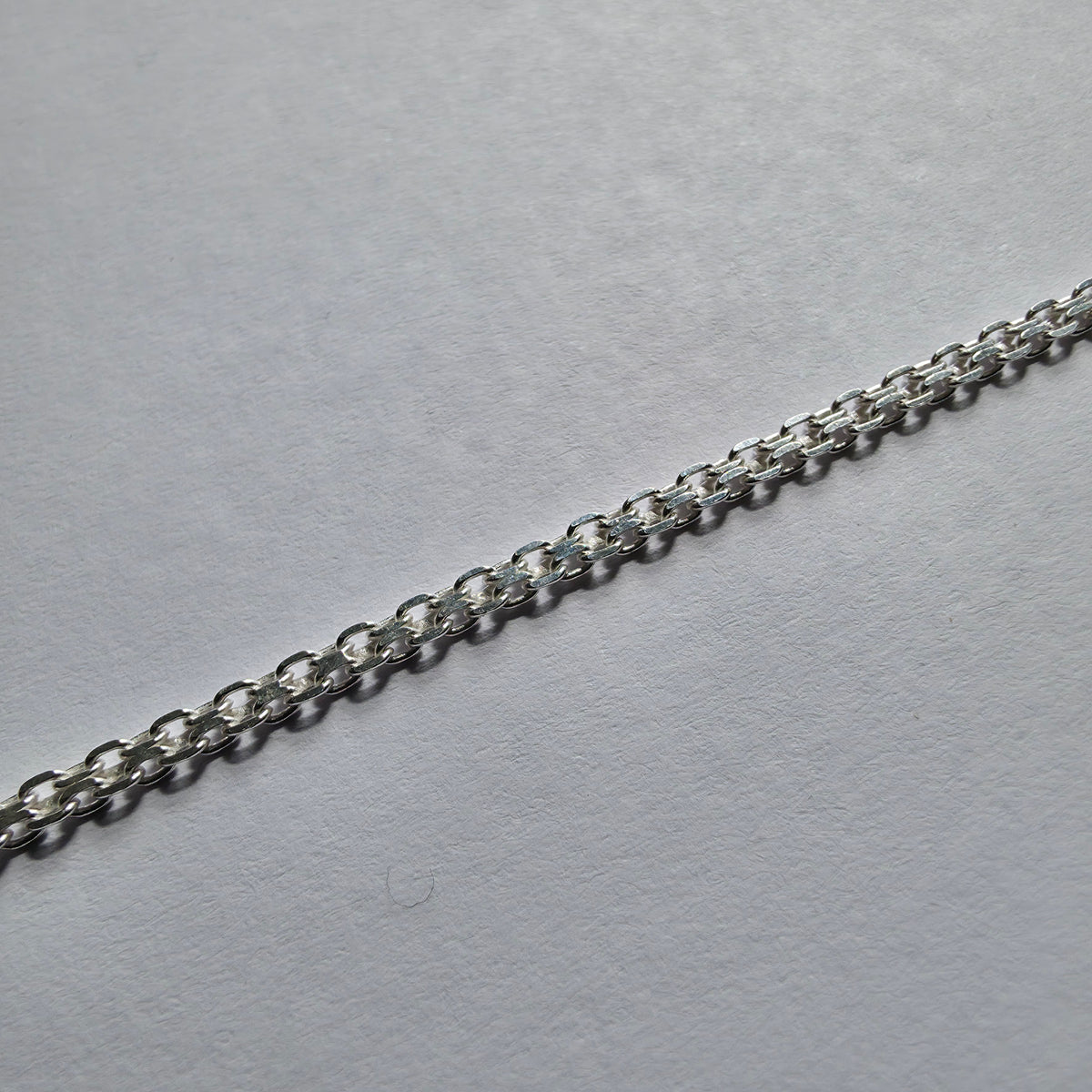 Srebrna verižica "WANDERING" 925/1000; masa=4.08g