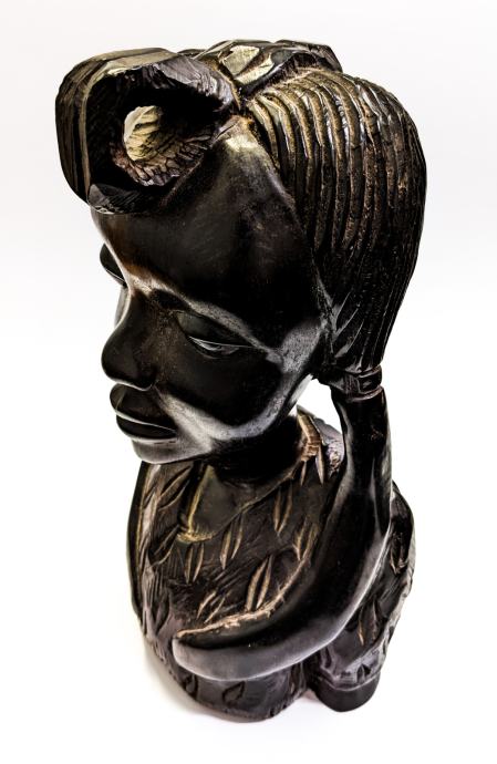 Afriški leseni plemenski kipec "Afriška princesa" 26x13x8cm
